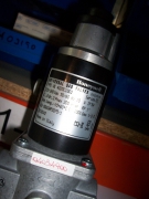 VALVULA DE GAS HONEYWELL VE 4025 C 1002 EM 26